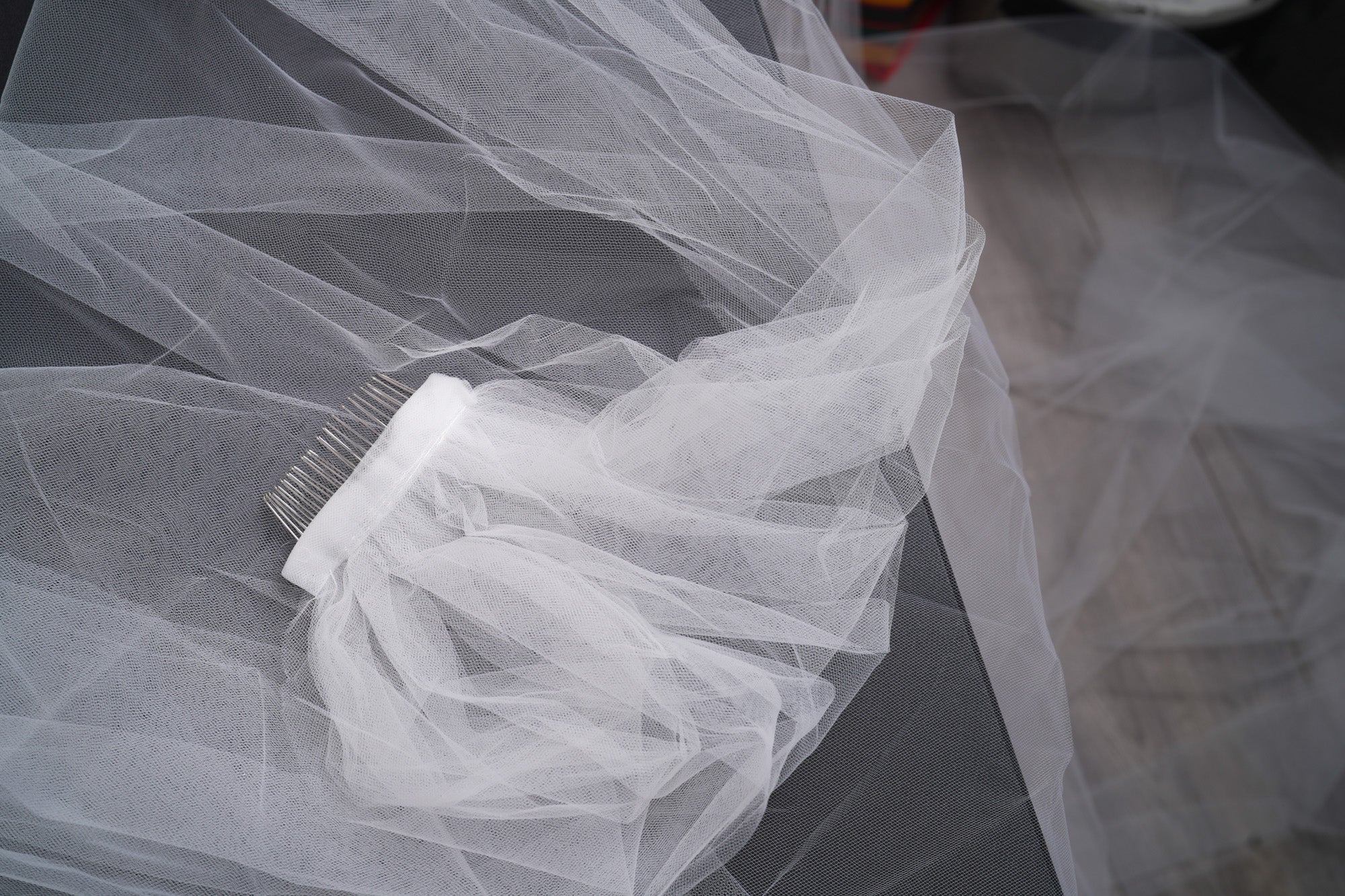 3m Cathedral Length Simple Bridal Veil with Comb | Soft Tulle Long Wedding Veil for Bride (Off-White / White)